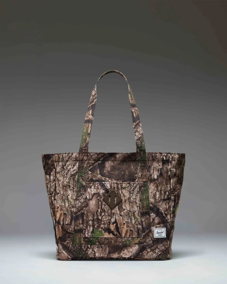 herschel-supply-realtree-heritage-tote-camo-print-with-laptop-sleeve image 1