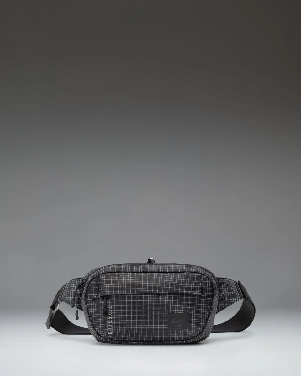 herschel-supply-ultralight-hip-pack-2l-performance-running-and-outdoor-waist-pac image 1