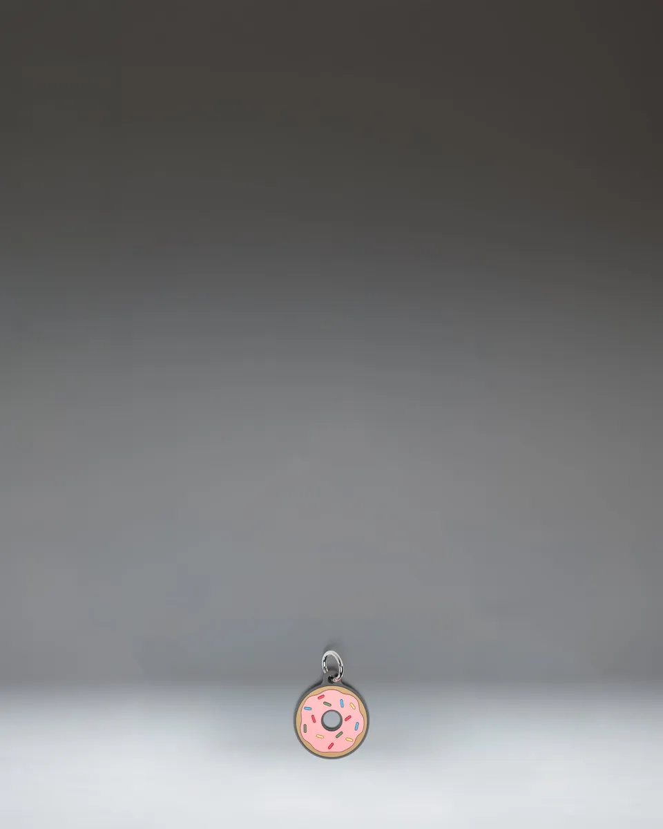 herschel-supply-donut-bag-charm-silicone-with-metal-keyring image 1
