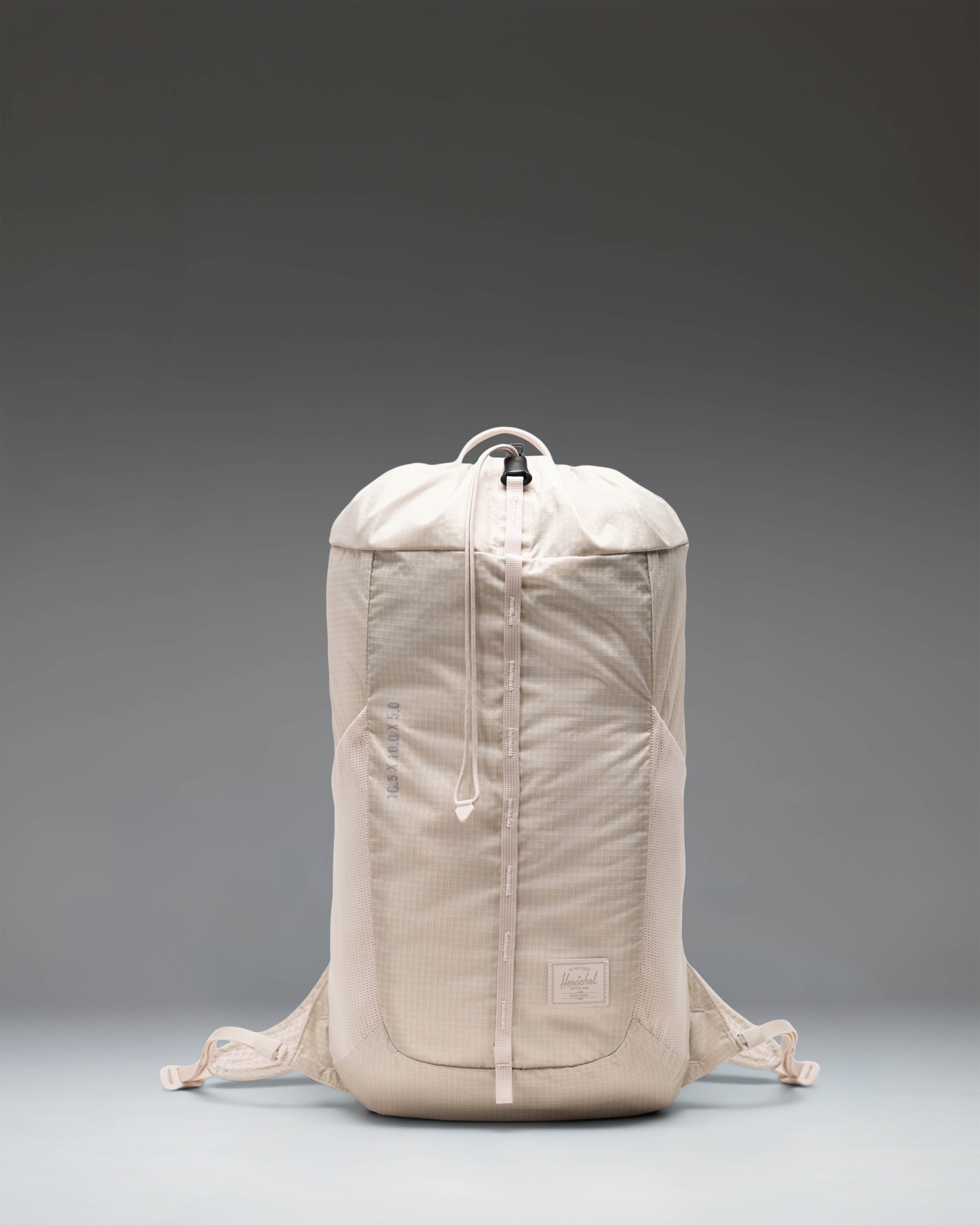 herschel-supply-ultralight-cinch-daypack-14l-ultralight-ripstop-hydration-ready- image 3