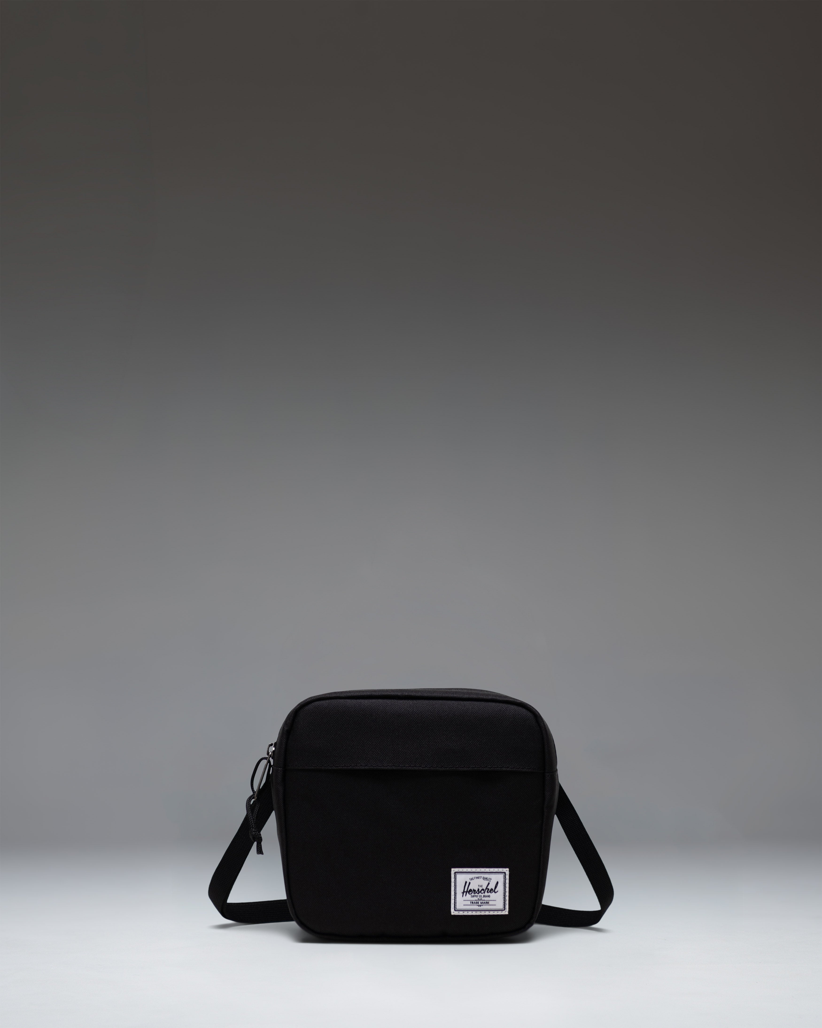 herschel-supply-classic-crossbody-compact-adjustable-strap-versatile image 1