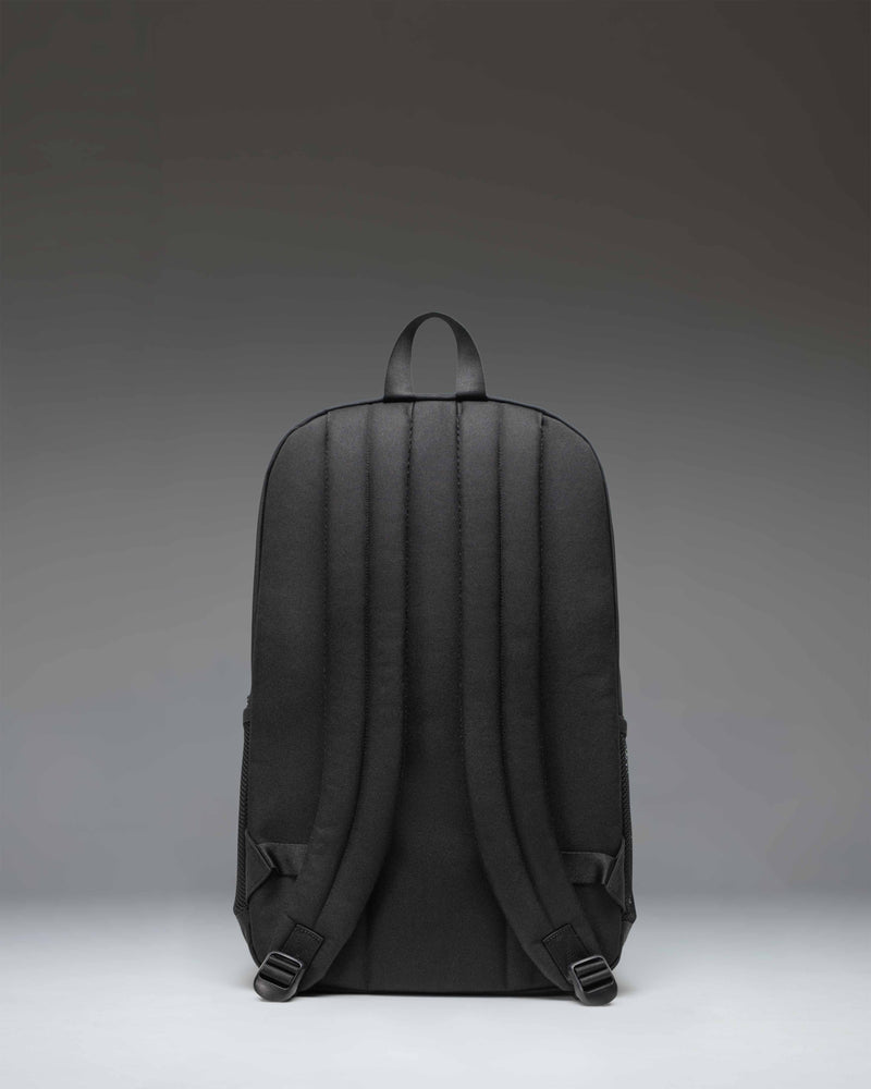 herschel-supply-fleet-skate-backpack-multi-purpose-with-skateboard-straps image 4