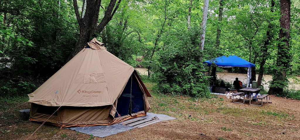 Luxurious glamping tent