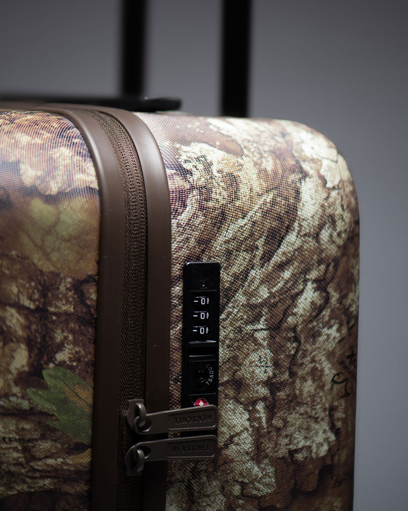 herschel-supply-heritage-large-co-luggage-with-realtree-apx-camo-carry-on-suitca image 8