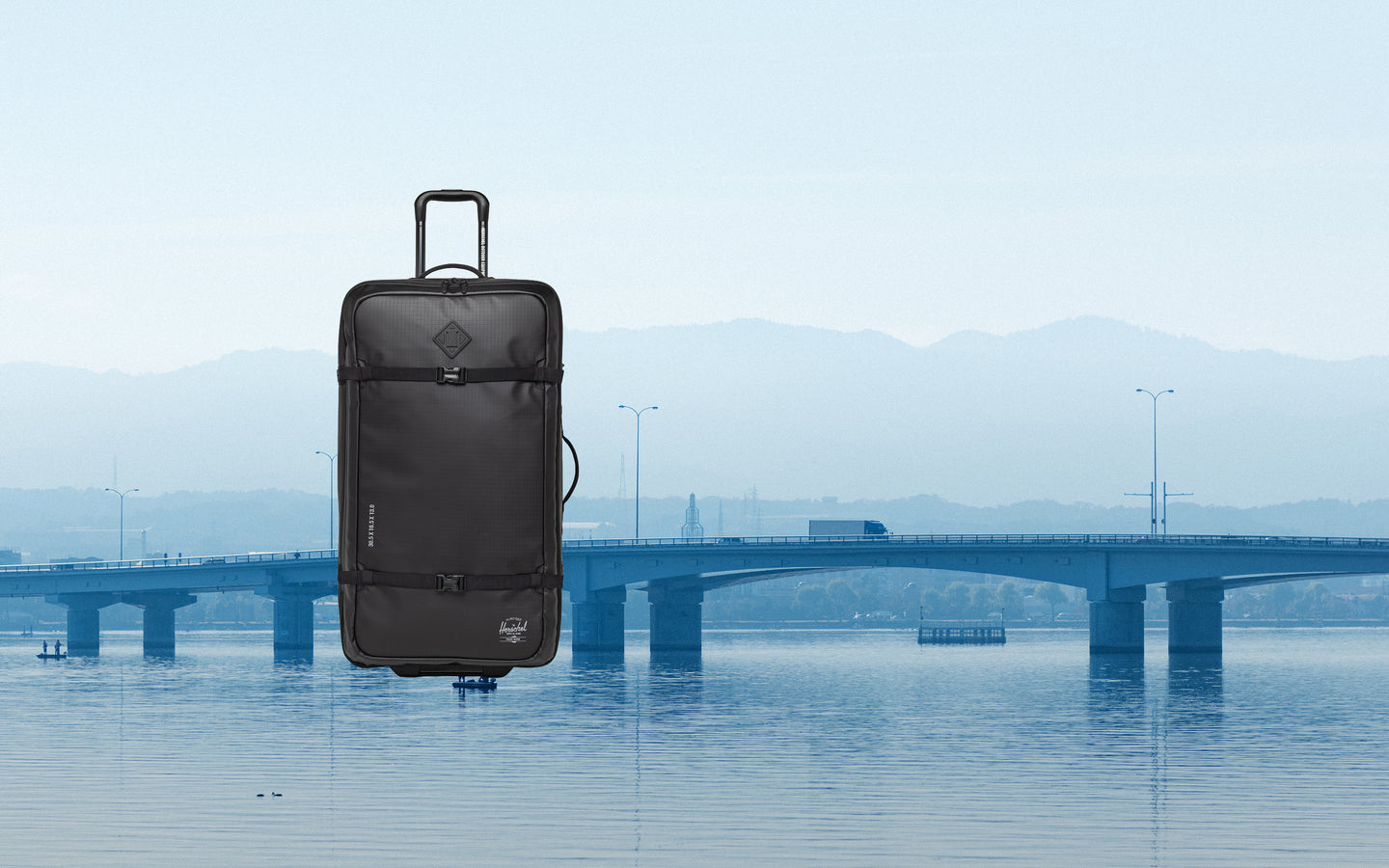 herschel-supply-all-season-hybrid-roller-bag-large-70-recycled-polycarbonate-mod image 2